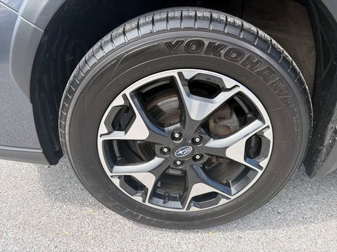 Used 2020 Subaru Crosstrek 2.0i Premium w/ Moonroof Package 2 AWD/4WD image 10