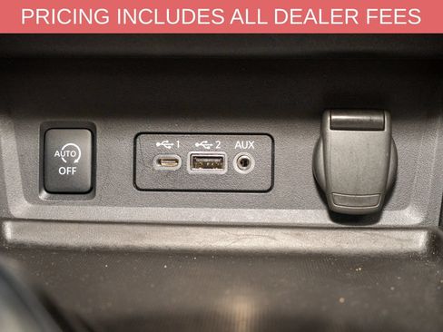 Used 2025 Nissan Sentra SV FWD image 14