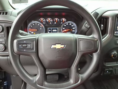 Used 2020 Chevrolet Silverado 2500 Custom w/ Custom Value Package image 15