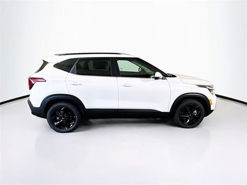 New 2026 Kia Seltos EX w/ EX Sunroof Package image 4