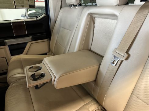 Used 2017 Ford F150 Lariat w/ Equipment Group 502A Luxury image 28