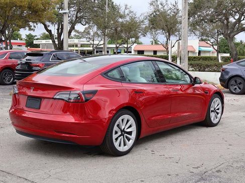 Used 2021 Tesla Model 3 Standard Range Plus image 11