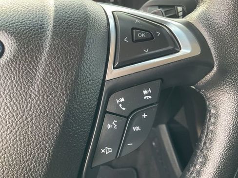 Used 2020 Ford Edge SEL image 10