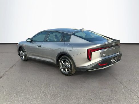 Certified 2025 Kia K4 FWD image 5