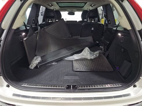 Used 2025 Volvo XC90 T8 Plus w/ Protection Package Premier image 15