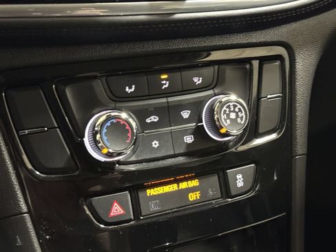 Used 2019 Buick Encore Preferred w/ Safety Package FWD image 16
