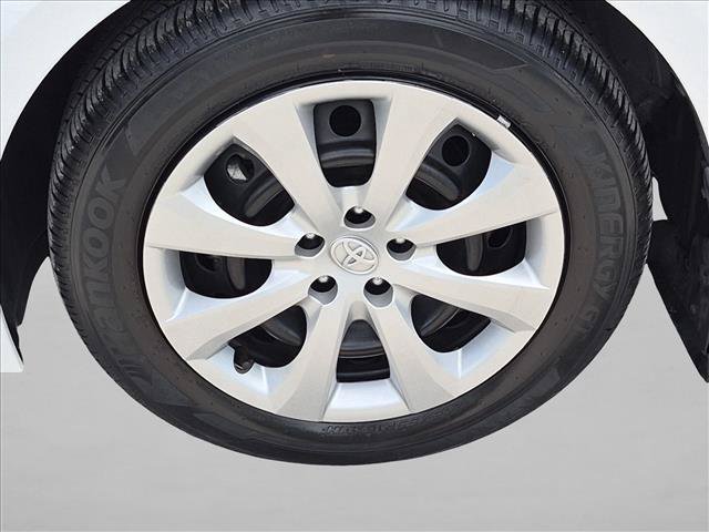 Used 2025 Toyota Corolla LE FWD image 17