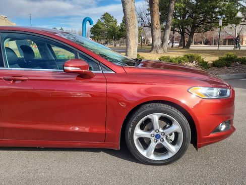 Used 2014 Ford Fusion SE image 7
