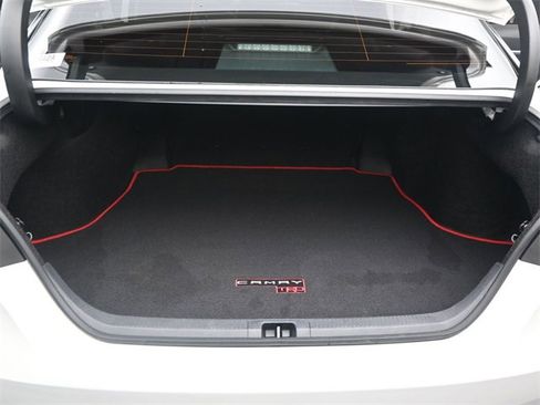 Used 2024 Toyota Camry image 15