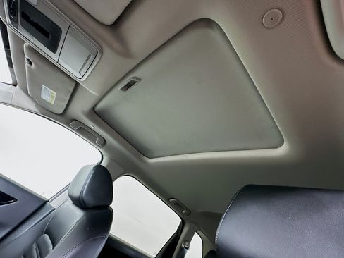 Used 2025 Honda CR-V EX-L image 25