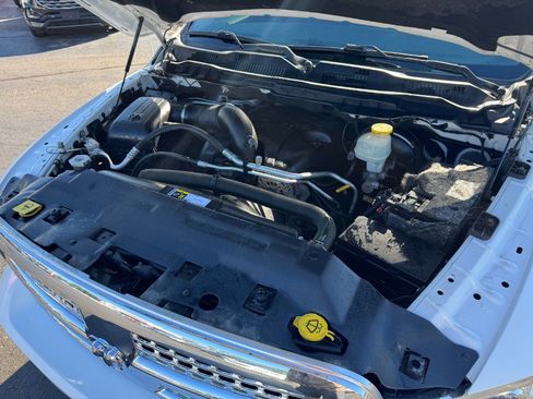 Used 2017 RAM 1500 Laramie AWD/4WD image 22
