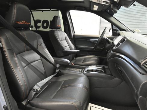 Used 2022 Honda Passport TrailSport image 14