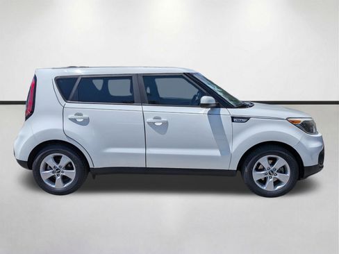 Used 2019 Kia Soul FWD image 3