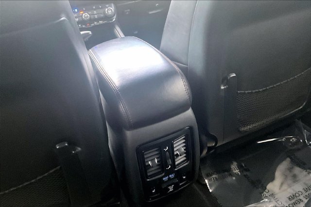 Used 2021 Dodge Durango R/T w/ Blacktop Package RWD image 33