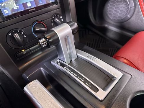 Used 2006 Ford Mustang GT Premium image 16