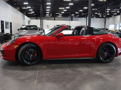 Used 2019 Porsche 911 Targa 4S AWD/4WD image 8