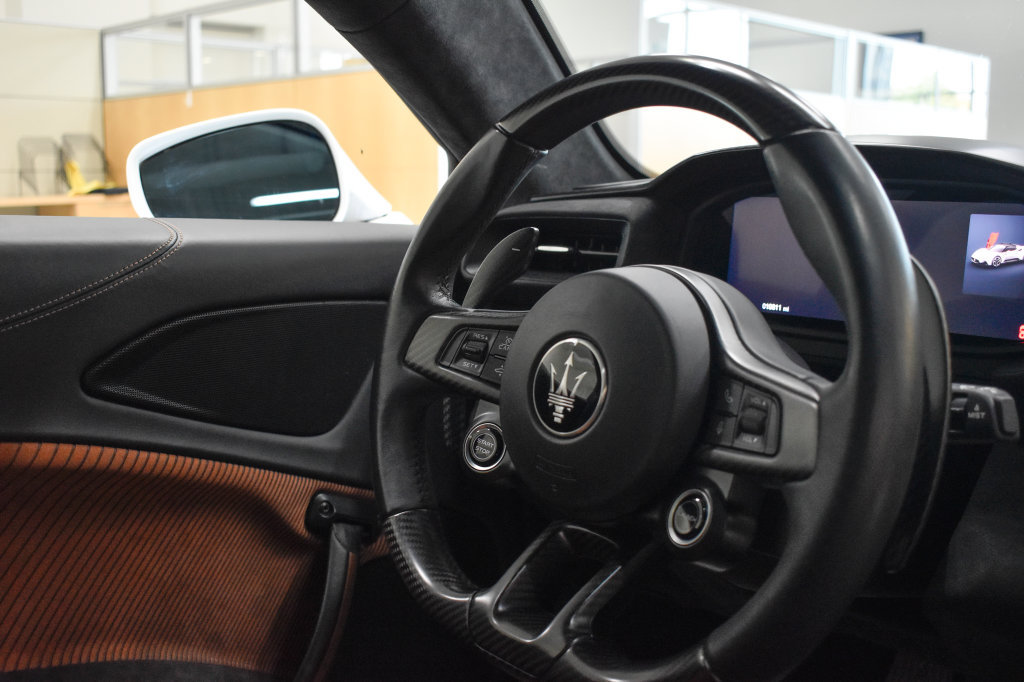 Used 2022 Maserati MC20 Coupe RWD image 25