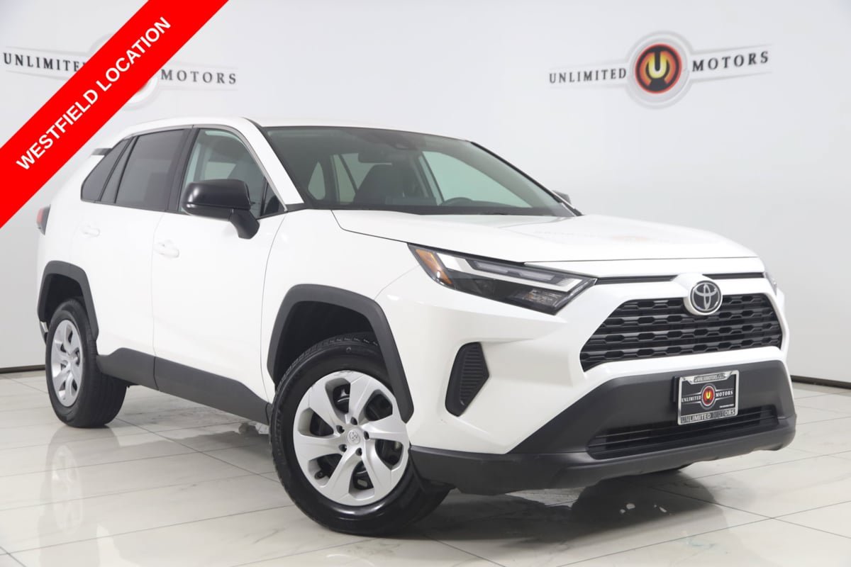 Used 2025 Toyota RAV4 LE AWD/4WD image 1