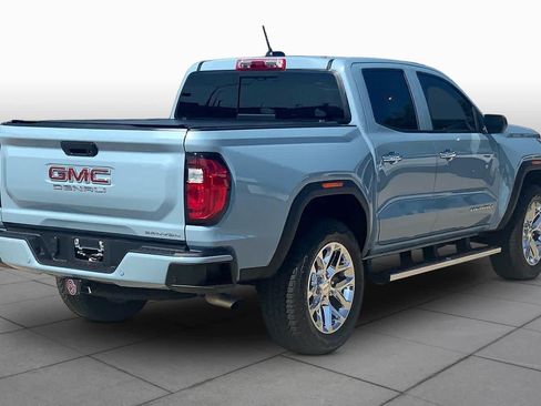 Used 2025 GMC Canyon Denali AWD/4WD image 13