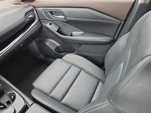 Certified 2023 Nissan Rogue SL AWD/4WD image 16