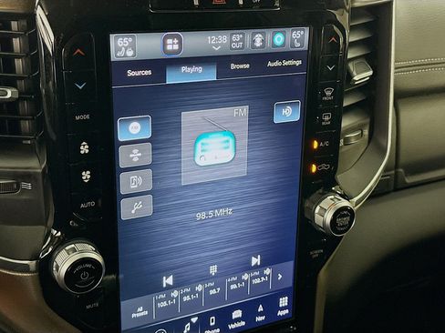 Used 2024 RAM 2500 Laramie image 19