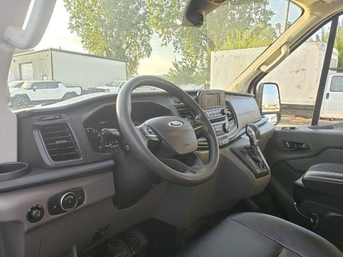 Used 2022 Ford Transit 350 DRW RWD image 14