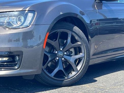 Used 2021 Chrysler 300 S w/ S Model Appearance Package RWD image 2