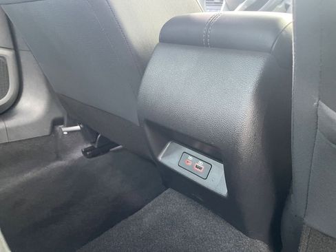 Used 2025 Nissan Altima 2.5 SV image 23