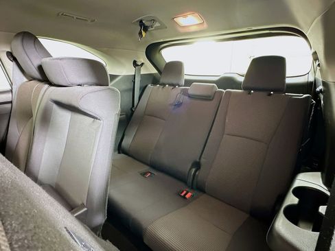 Certified 2024 Toyota Highlander LE image 26