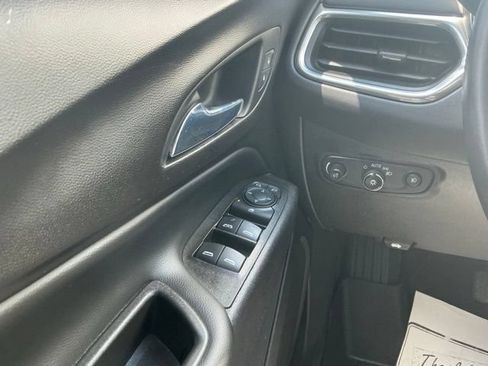 Used 2021 Chevrolet Equinox LT FWD image 25