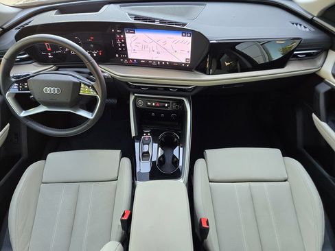 Used 2025 Audi Q5 Premium Plus w/ Premium Plus AWD/4WD image 34