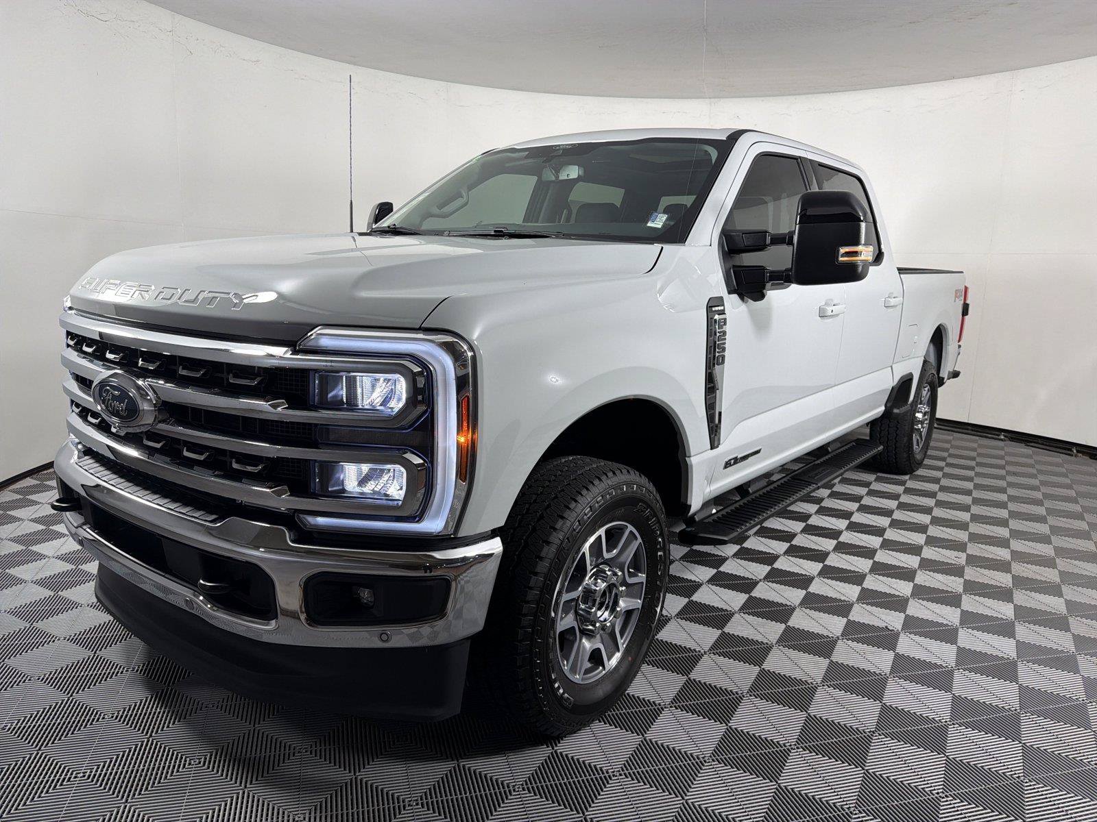 New 2026 Ford F250 Lariat w/ Lariat Premium Package AWD/4WD image 3