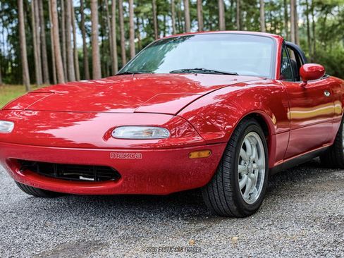 Used 1990 MAZDA MX-5 Miata RWD image 12