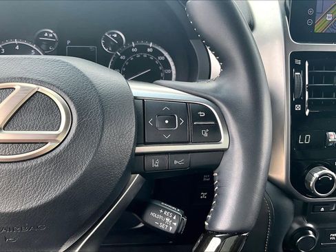 Used 2023 Lexus GX 460 Luxury w/ Accessory Package AWD/4WD image 22