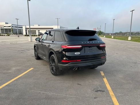 Certified 2025 Lincoln Corsair FWD image 8