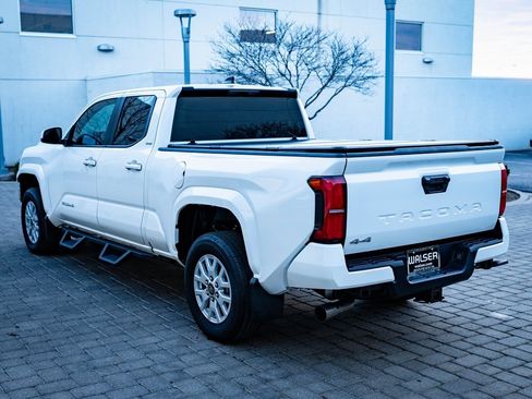 Used 2025 Toyota Tacoma SR5 image 11