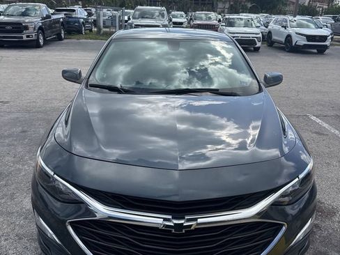 Used 2020 Chevrolet Malibu RS image 2