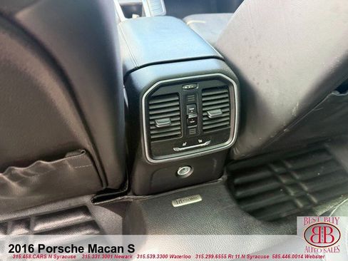 Used 2016 Porsche Macan S AWD/4WD image 12