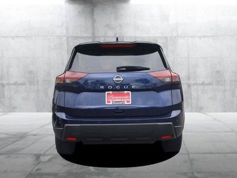 Used 2025 Nissan Rogue SV FWD image 6