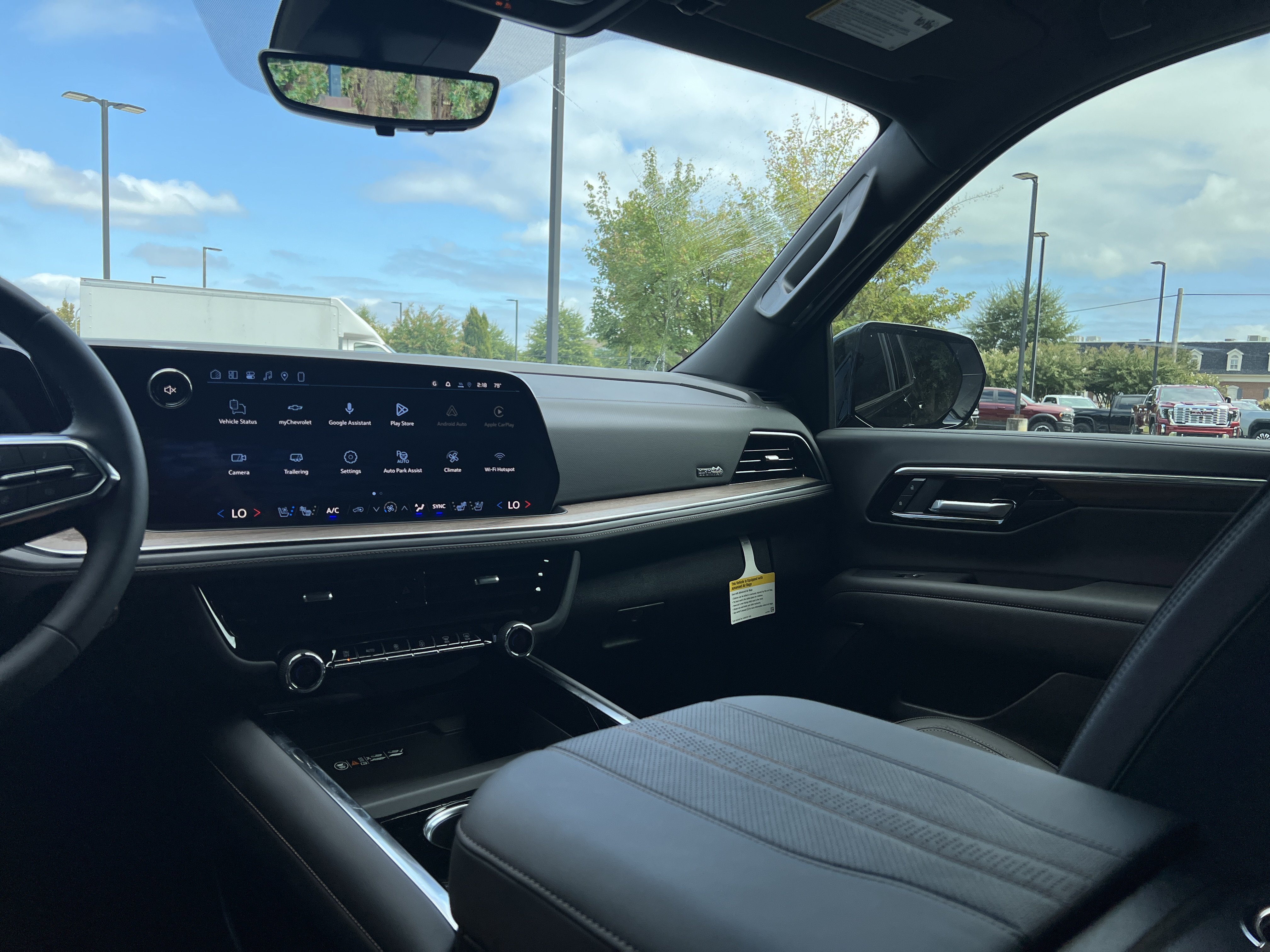 New 2026 Chevrolet Tahoe High Country w/ Sun And Tow Package AWD/4WD image 25
