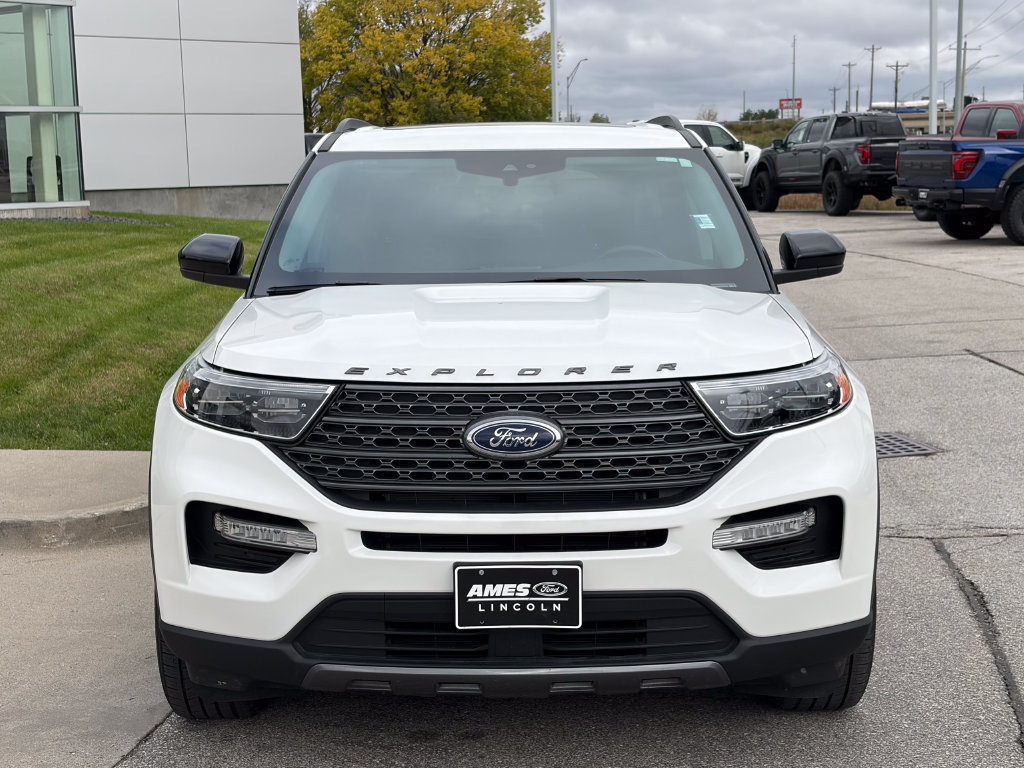 Certified 2023 Ford Explorer XLT w/ Equipment Group 202A AWD/4WD image 8