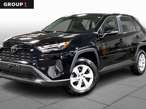 Certified 2025 Toyota RAV4 LE image 1