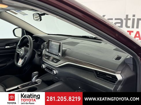 Used 2025 Nissan Altima 2.5 SV image 20