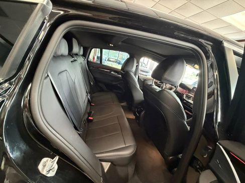 Used 2025 BMW X4 xDrive30i AWD/4WD image 23