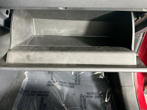 Used 2019 Toyota RAV4 XLE image 32