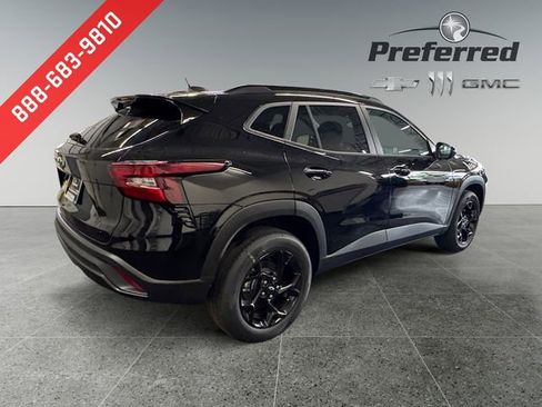 New 2026 Chevrolet Trax LT w/ Midnight Edition FWD image 18