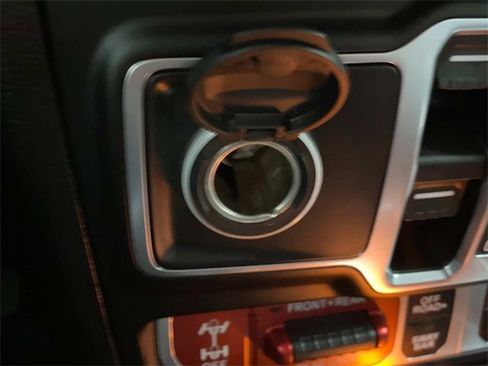 Used 2020 Jeep Gladiator Rubicon image 27