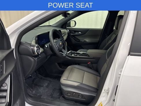 New 2026 Chevrolet Equinox LT w/ Convenience Package II FWD image 15