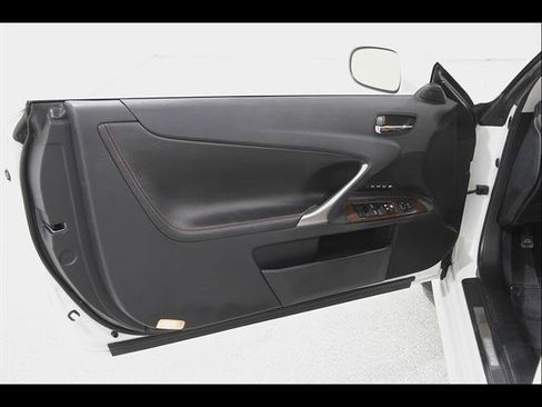 Used 2013 Lexus IS 250C w/ Luxury Pkg RWD image 5