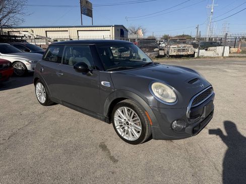 Used 2014 MINI Cooper S image 3
